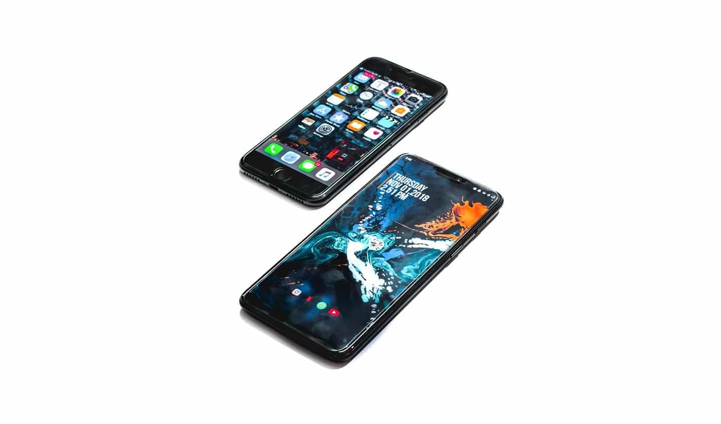 iPhone 8 and Samsung S9 with native mobile applications and hybrid mobile applications